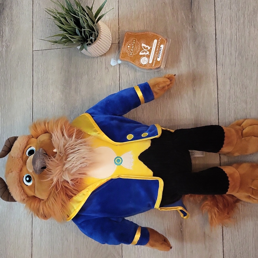 Disney l scentsy l beauty and the beast l stuffy l Plush